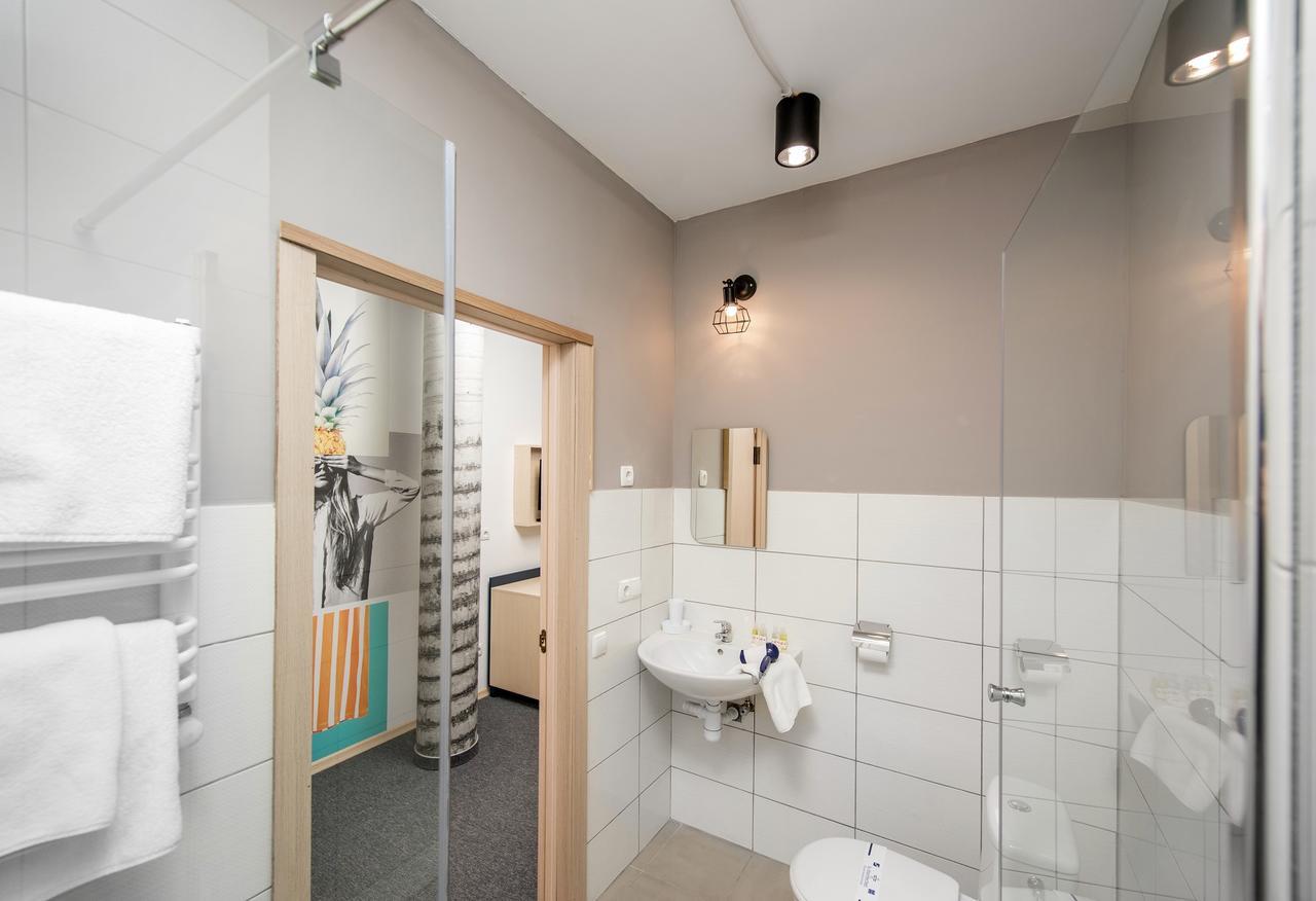 Jam Hotel Hnatyuka Лвив Екстериор снимка