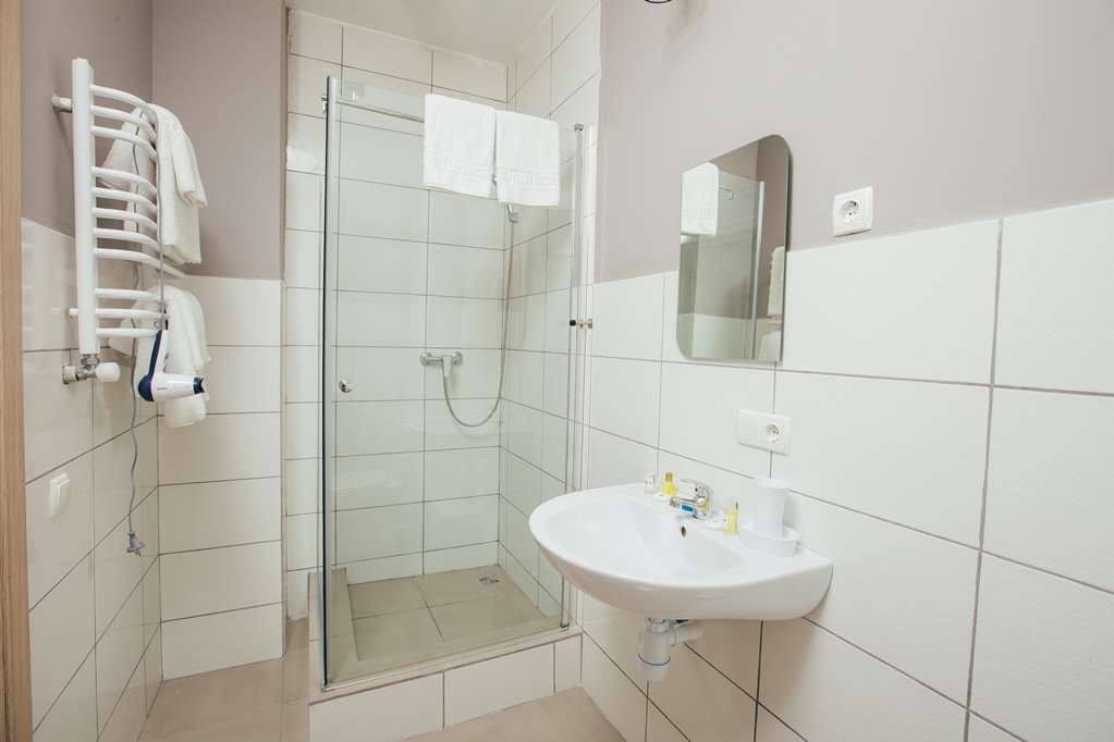 Jam Hotel Hnatyuka Лвив Стая снимка