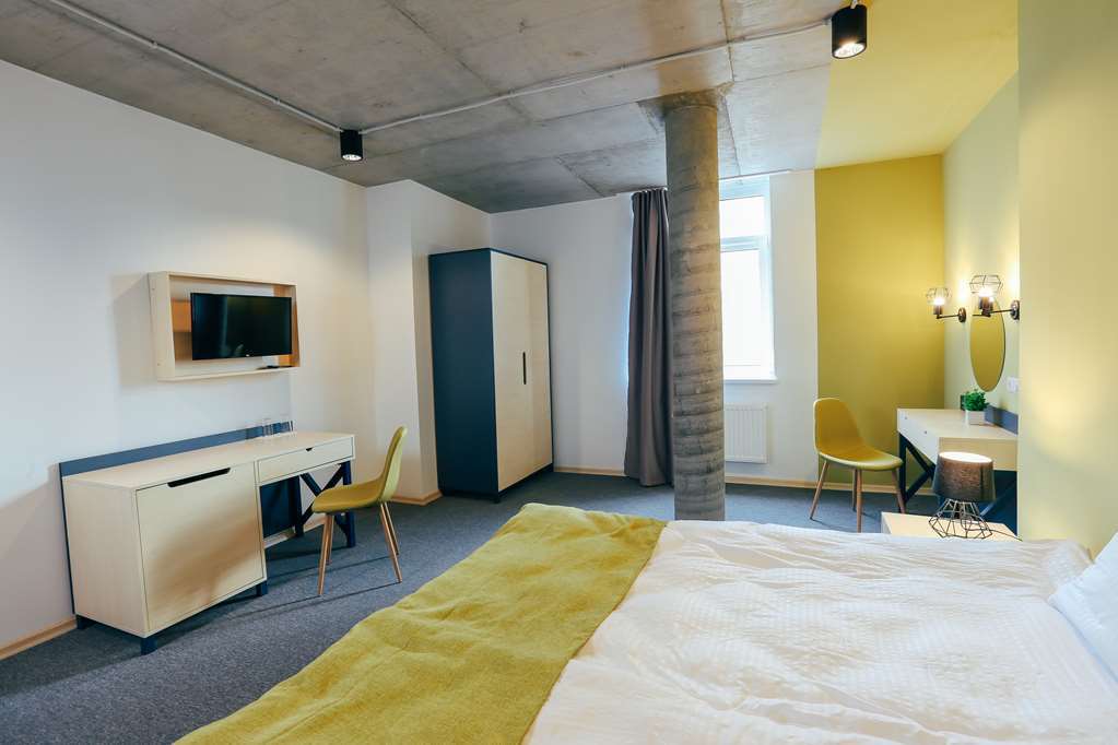 Jam Hotel Hnatyuka Лвив Стая снимка