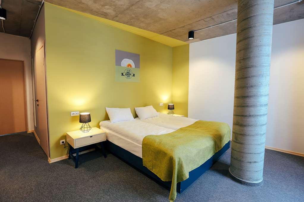 Jam Hotel Hnatyuka Лвив Стая снимка
