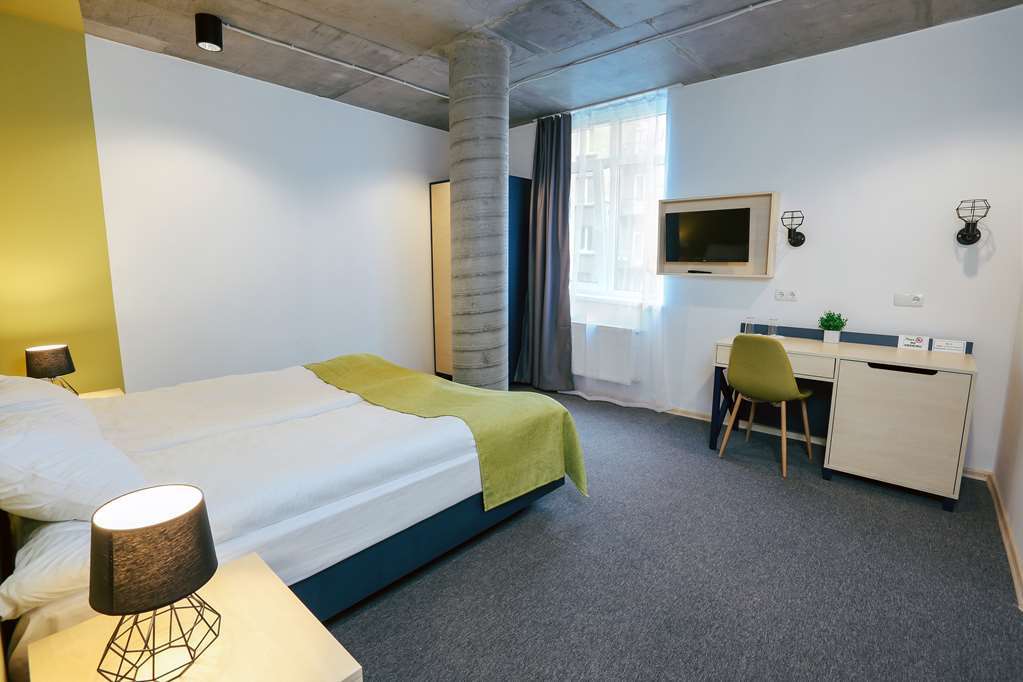 Jam Hotel Hnatyuka Лвив Стая снимка