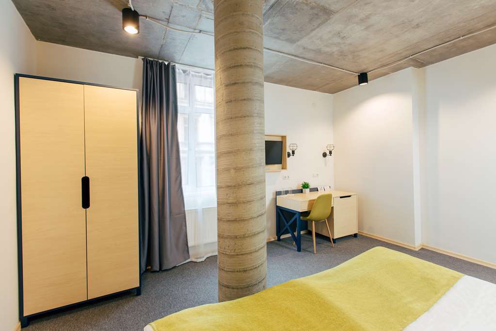 Jam Hotel Hnatyuka Лвив Стая снимка