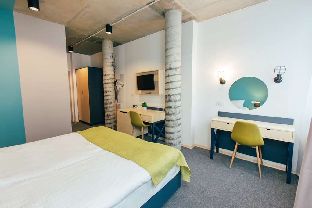 Jam Hotel Hnatyuka Лвив Стая снимка